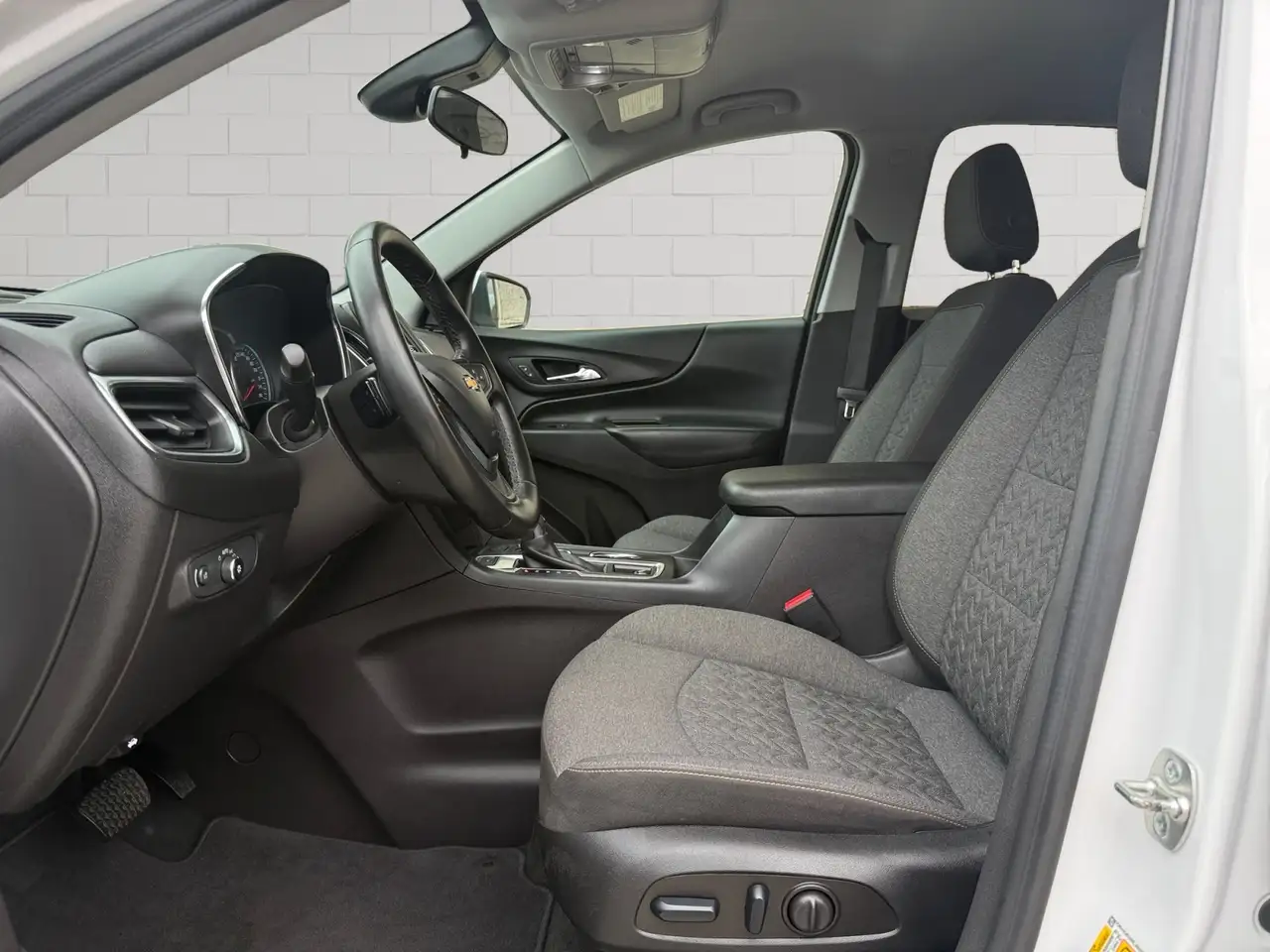 Chevrolet Equinox снимка Chevrolet Equinox
