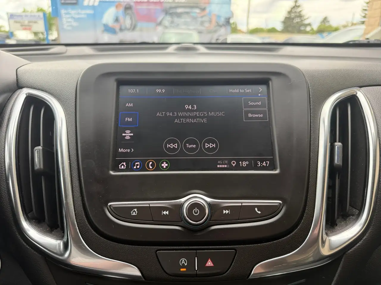 Chevrolet Equinox снимка Chevrolet Equinox