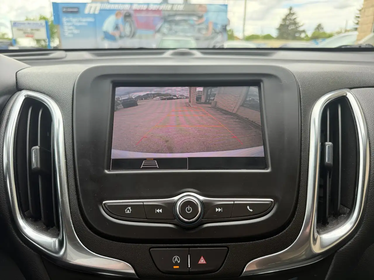 Chevrolet Equinox снимка Chevrolet Equinox