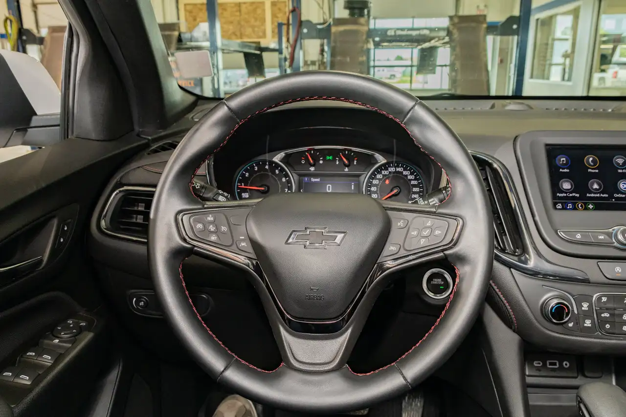 Chevrolet Equinox photo Chevrolet Equinox