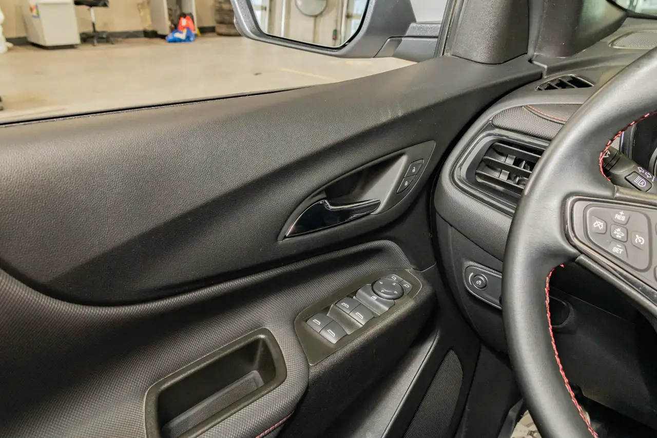 Chevrolet Equinox photo Chevrolet Equinox