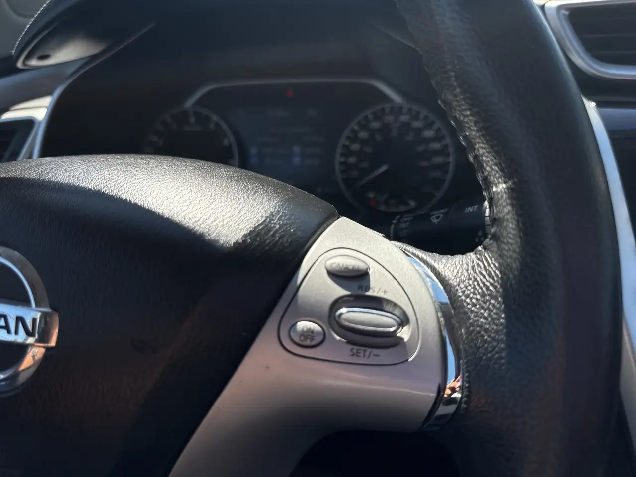 Nissan Murano снимка Nissan Murano
