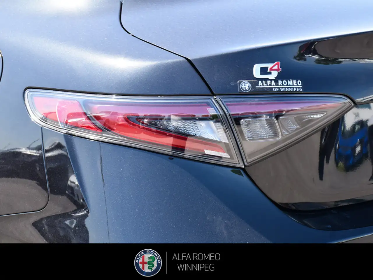Alfa Romeo Giulia photo Alfa Romeo Giulia