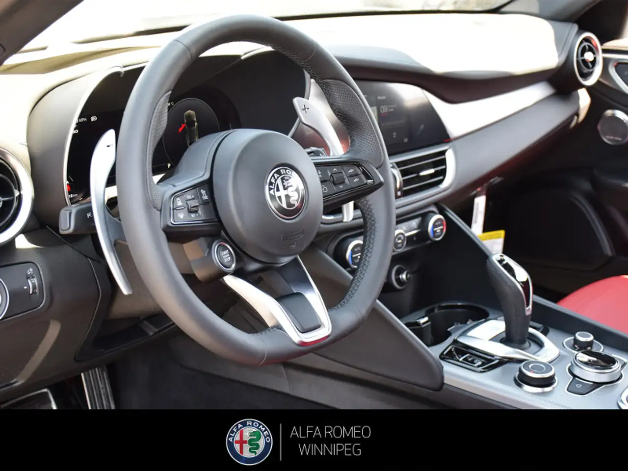 Alfa Romeo Giulia photo Alfa Romeo Giulia