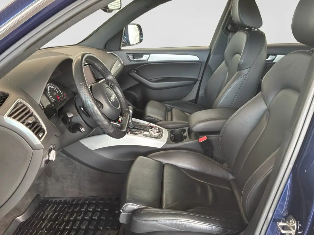 Audi Q5 снимка Audi Q5