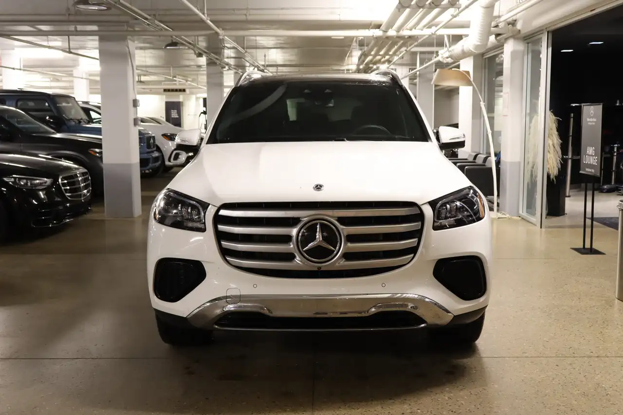 Mercedes-Benz GLS снимка Mercedes-Benz GLS
