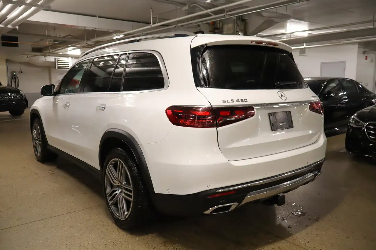 Mercedes-Benz GLS снимка Mercedes-Benz GLS