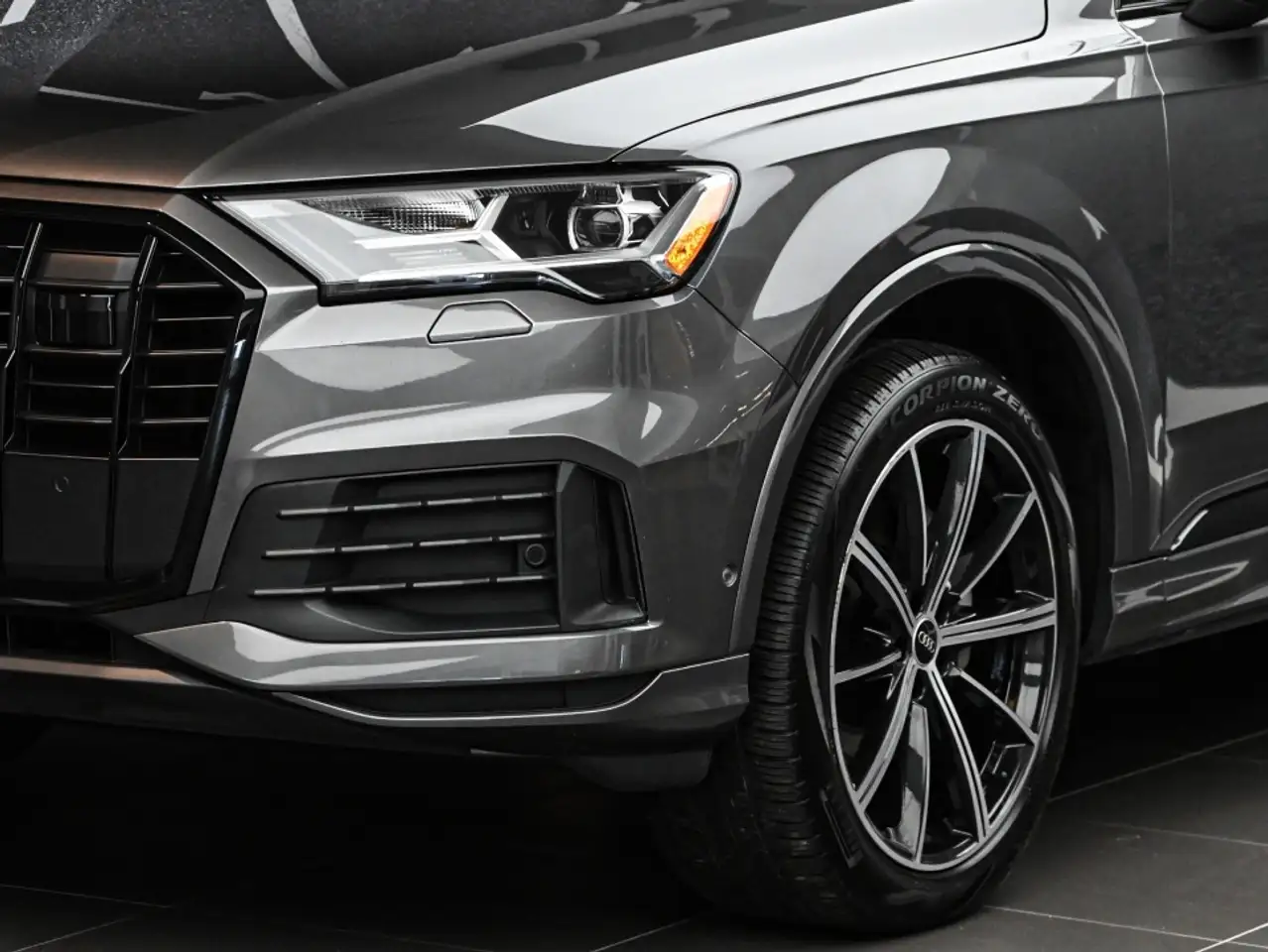 Audi Q7 снимка Audi Q7