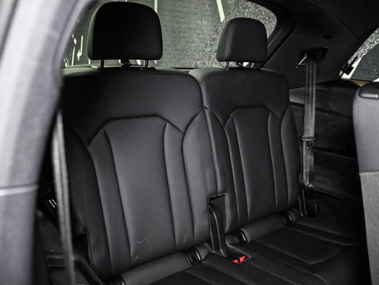 Audi Q7 снимка Audi Q7