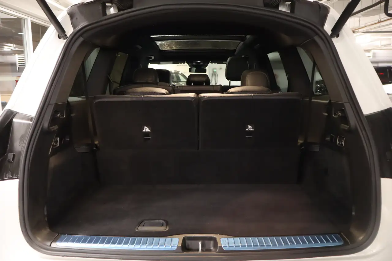 Mercedes-Benz GLS снимка Mercedes-Benz GLS
