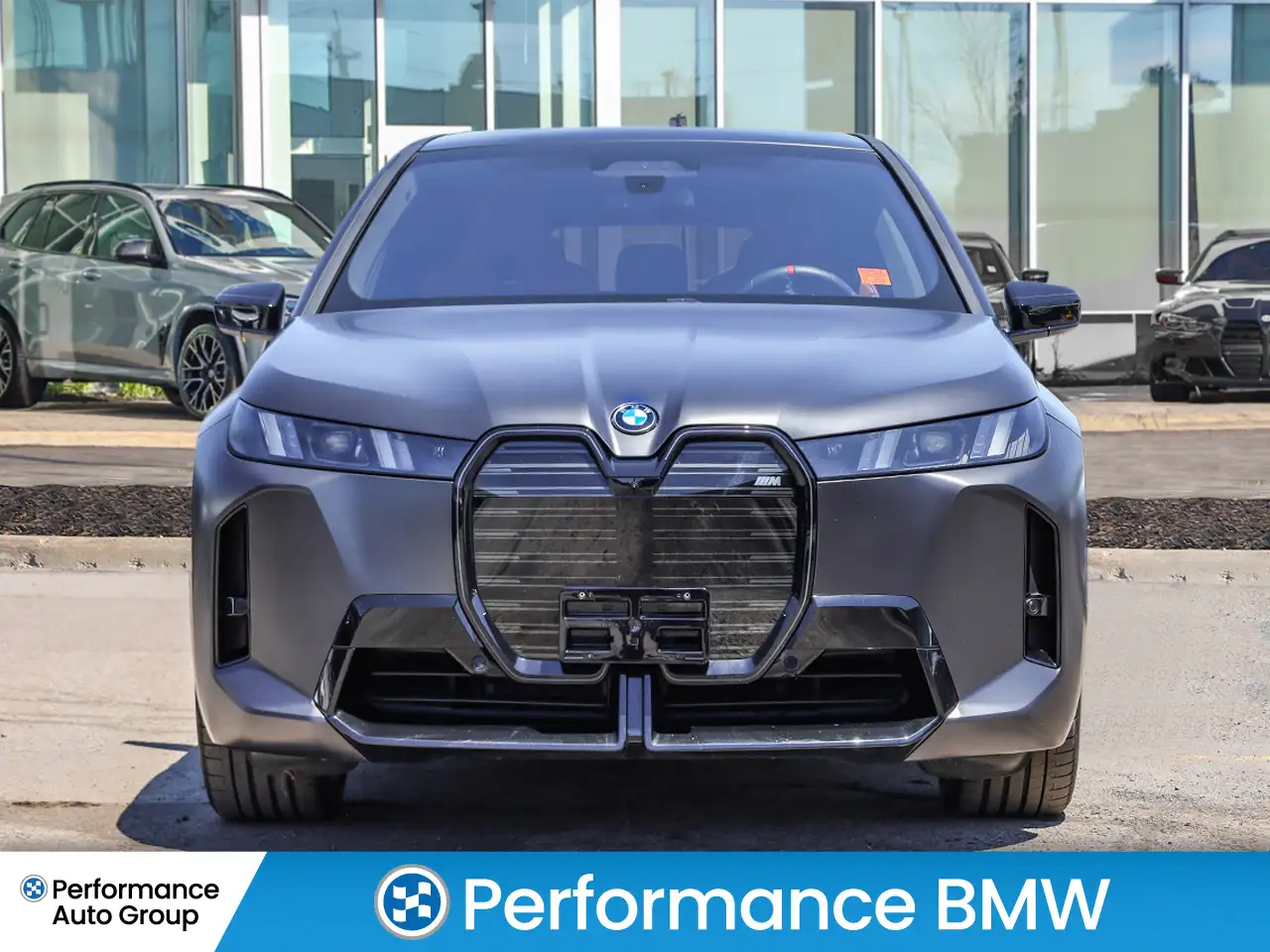BMW iX снимка BMW iX