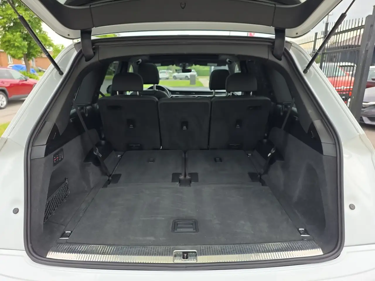 Audi Q7 снимка Audi Q7