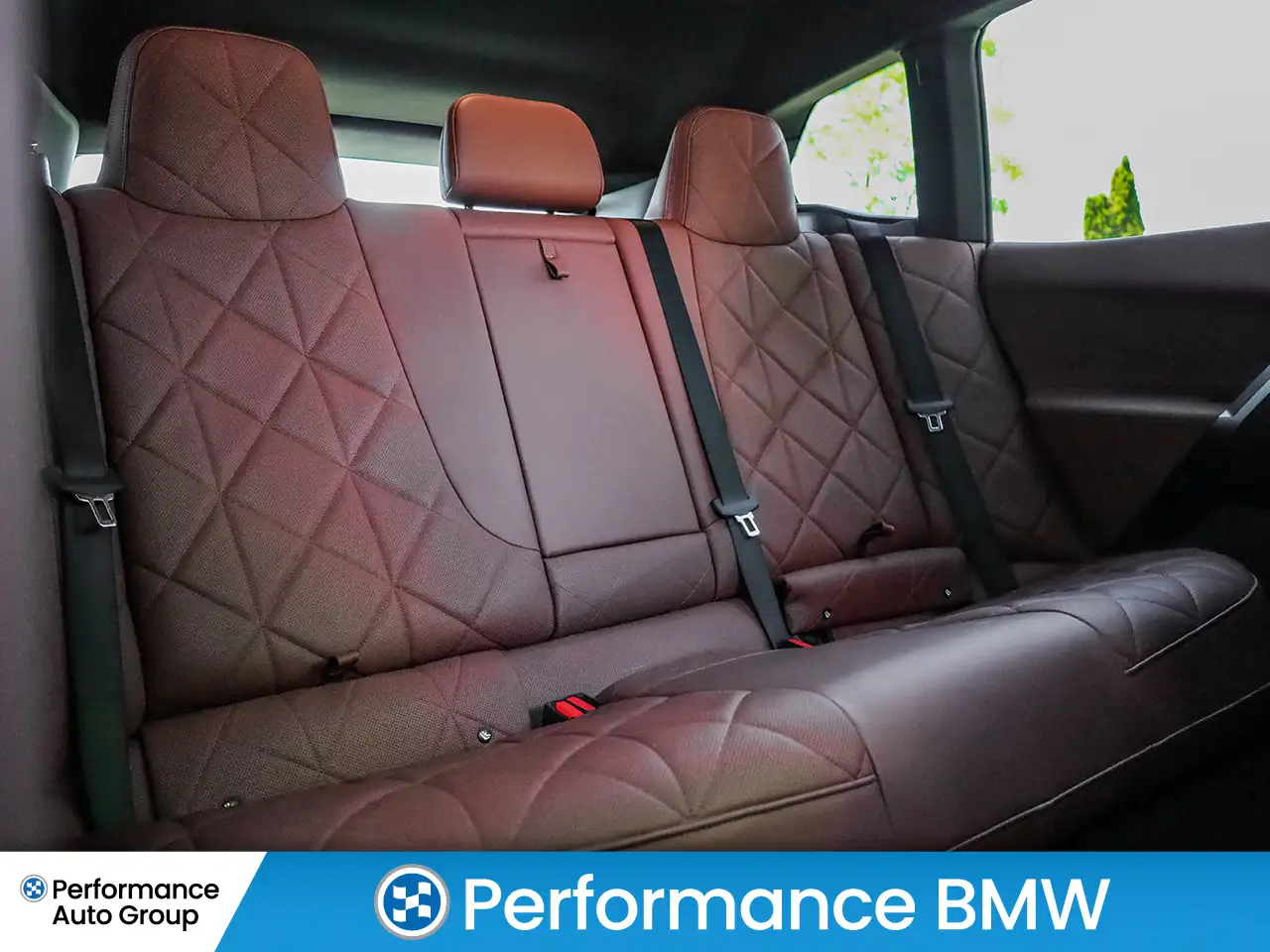 BMW iX снимка BMW iX