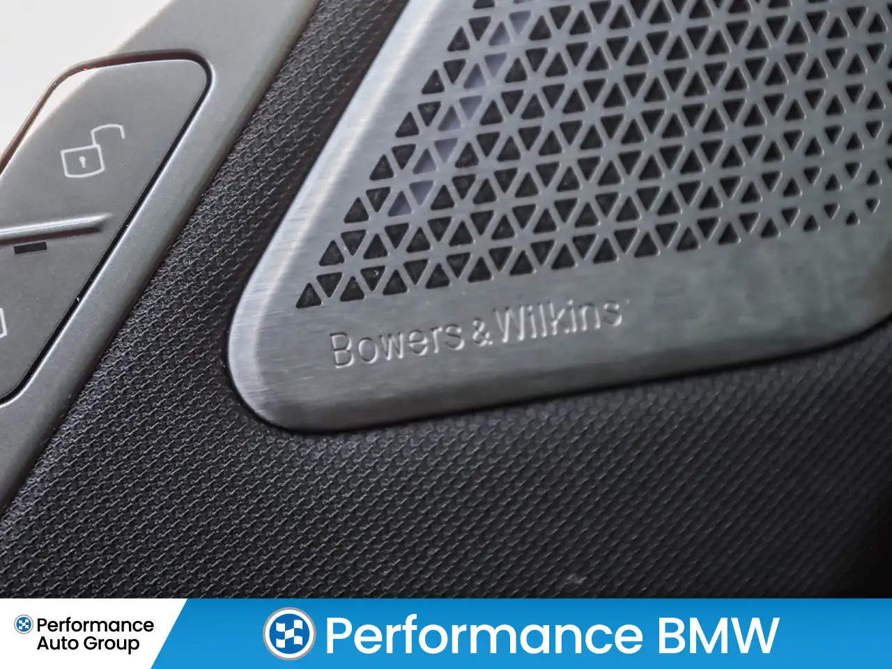 BMW iX снимка BMW iX
