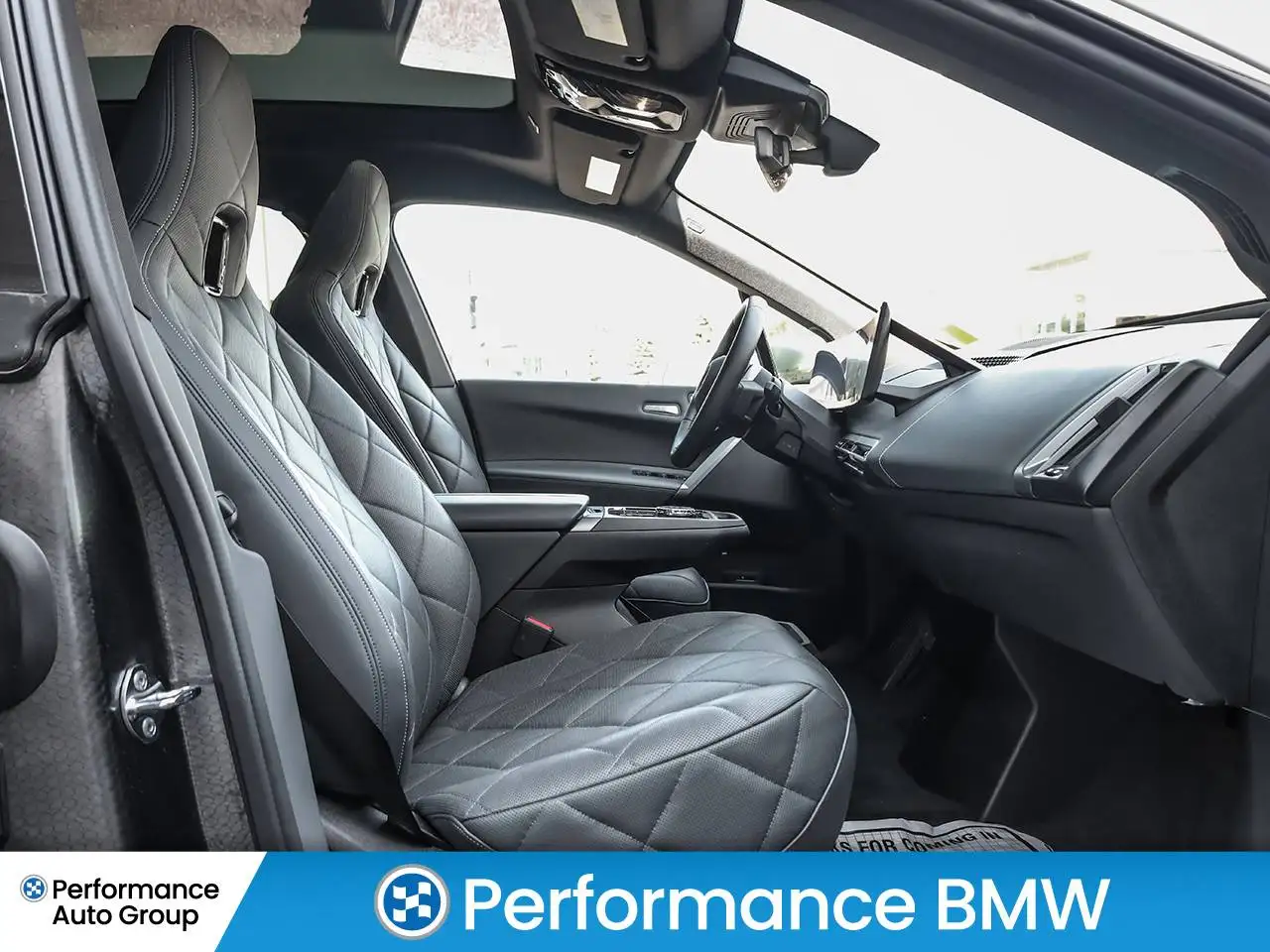 BMW iX photo BMW iX