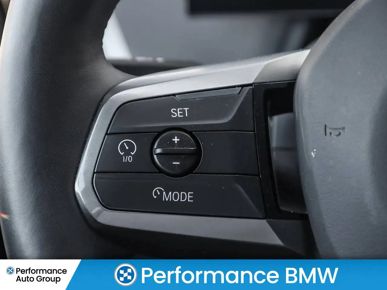 BMW iX photo BMW iX