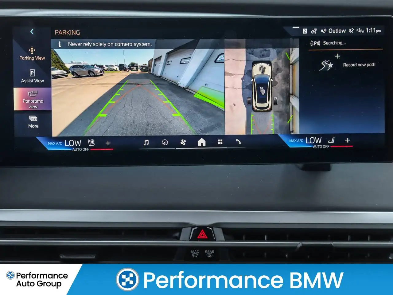 BMW iX photo BMW iX