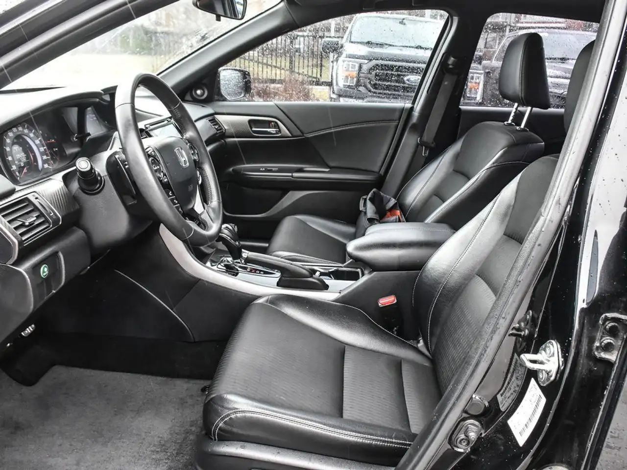 Honda Accord снимка Honda Accord