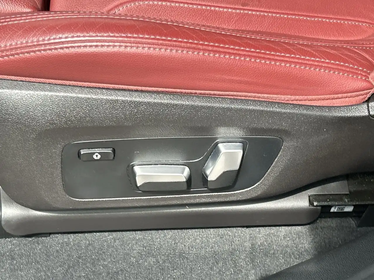 BMW X4 photo BMW X4