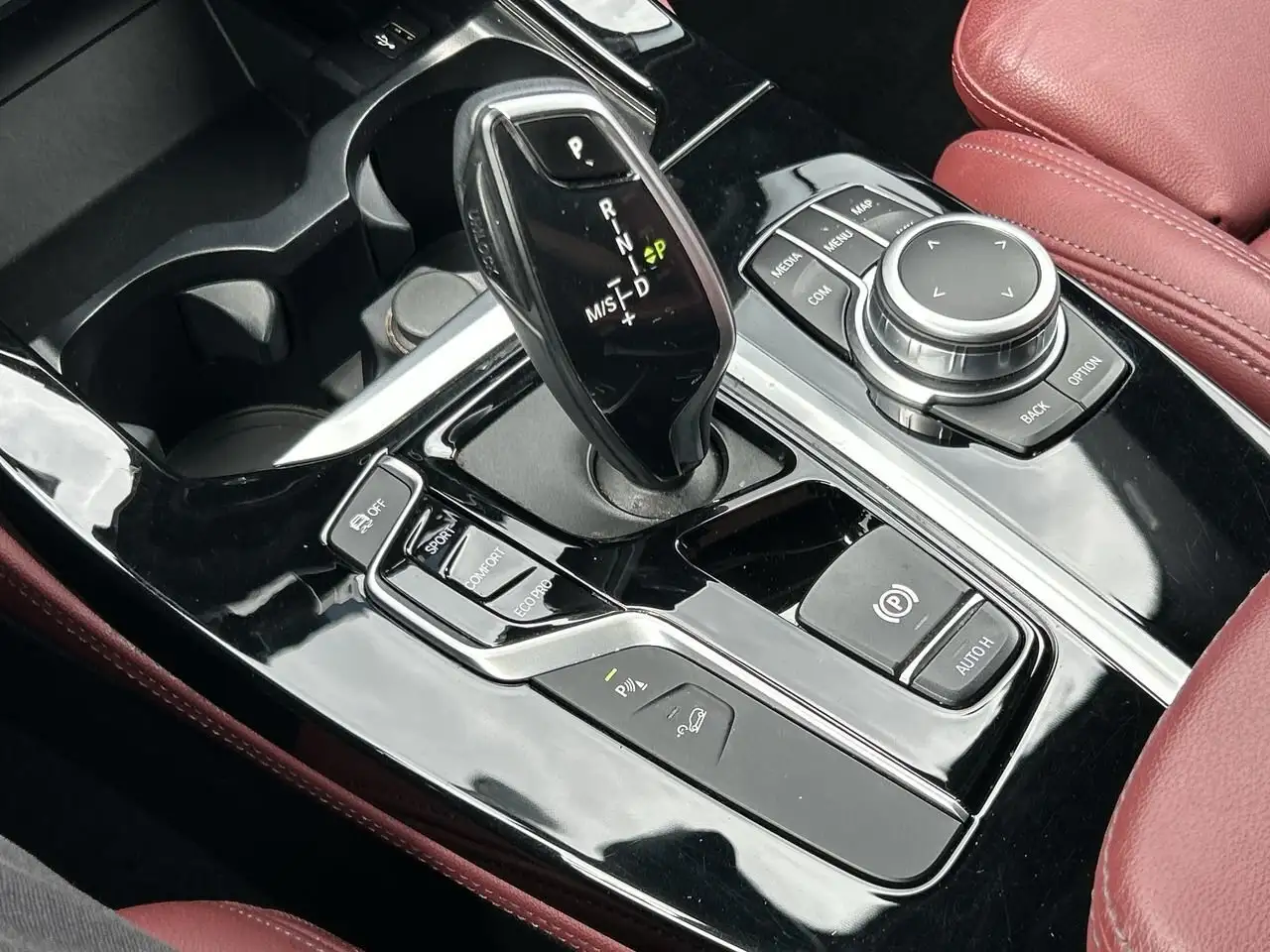 BMW X4 photo BMW X4