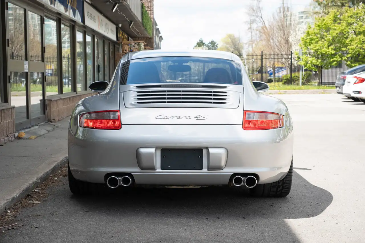 Porsche 911 снимка Porsche 911