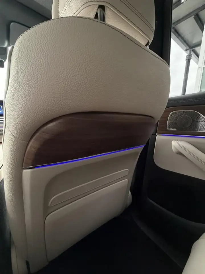 Mercedes-Benz GLS снимка Mercedes-Benz GLS