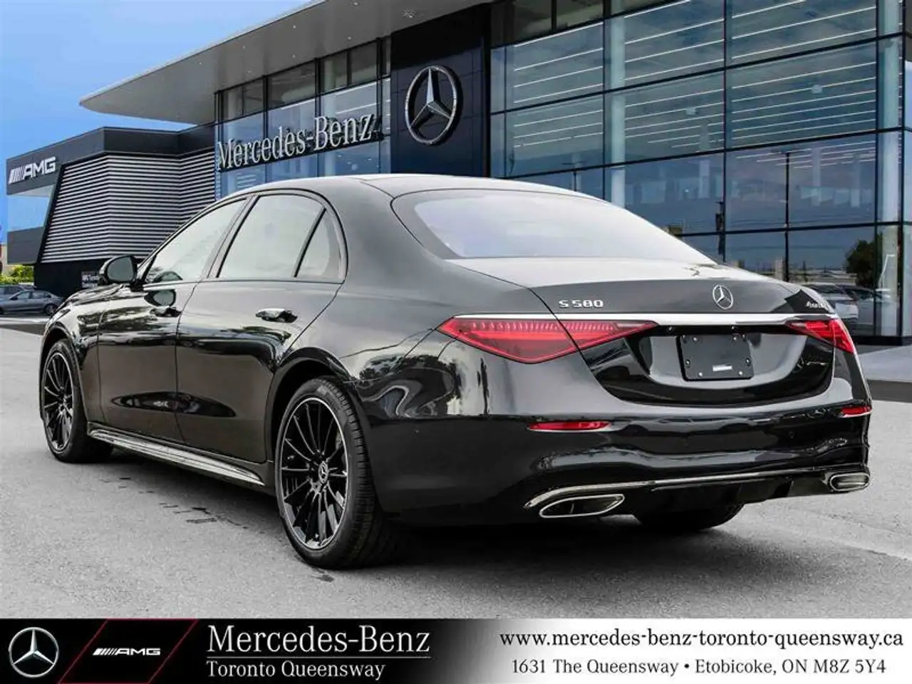 Mercedes-Benz S-Class снимка Mercedes-Benz S-Class