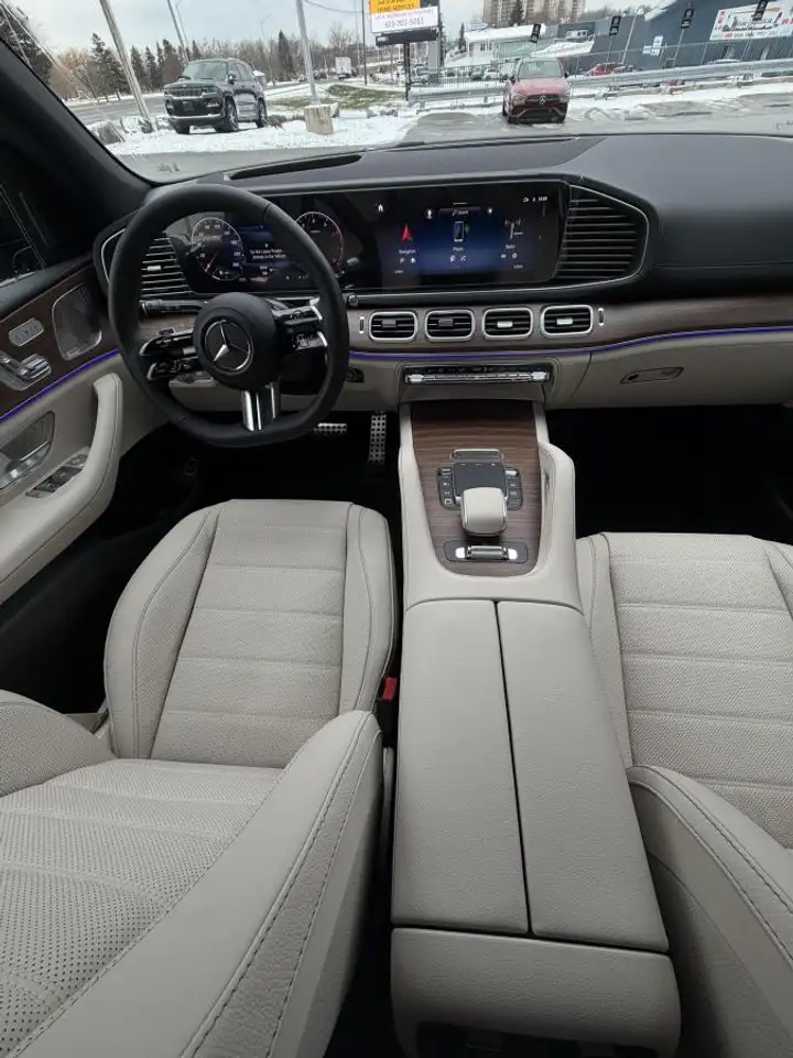 Mercedes-Benz GLS снимка Mercedes-Benz GLS