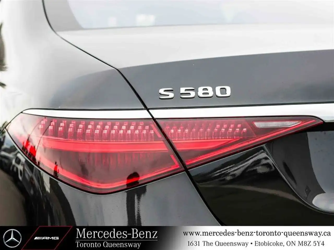 Mercedes-Benz S-Class снимка Mercedes-Benz S-Class
