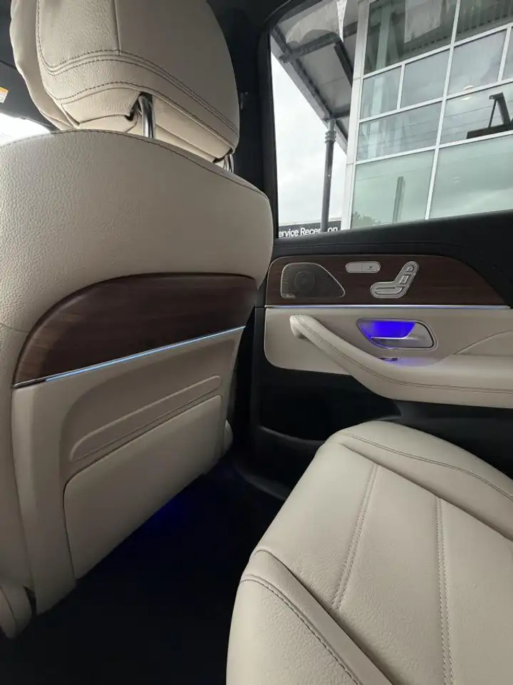 Mercedes-Benz GLS снимка Mercedes-Benz GLS