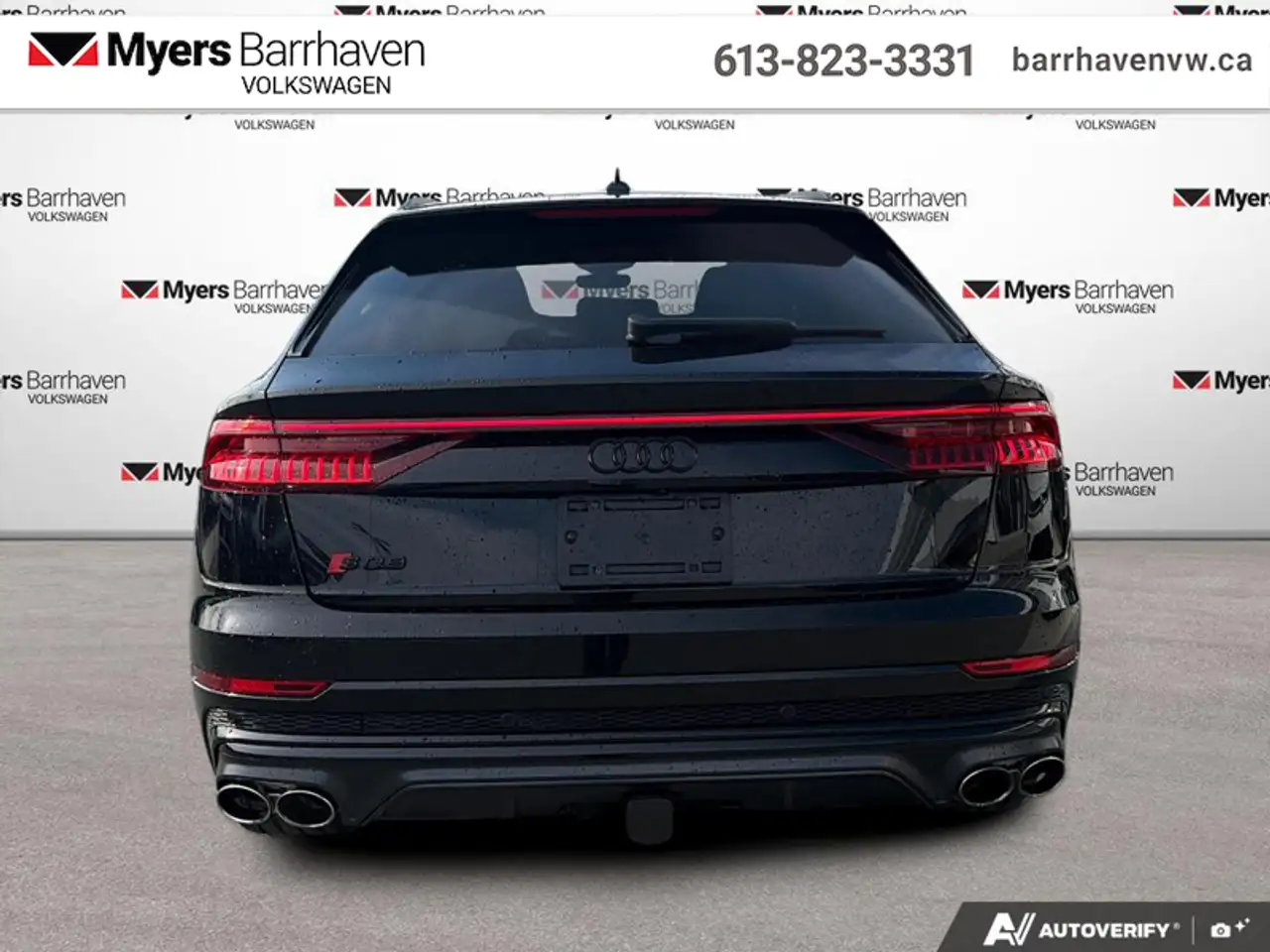 Audi SQ8 снимка Audi SQ8