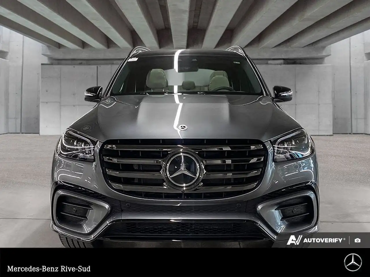 Mercedes-Benz GLS снимка Mercedes-Benz GLS