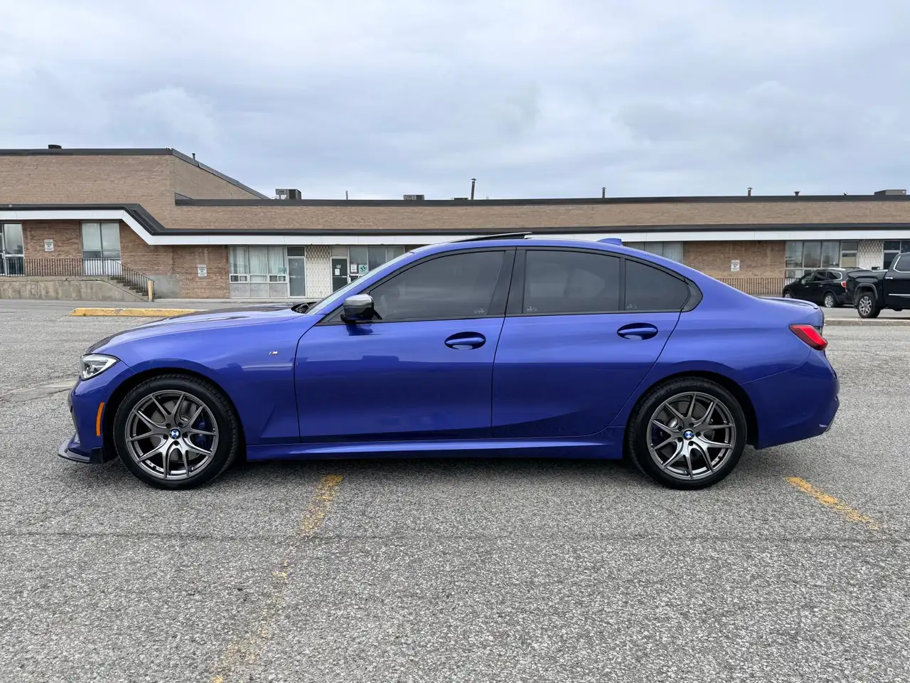 BMW 3 Series photo BMW 3 Series