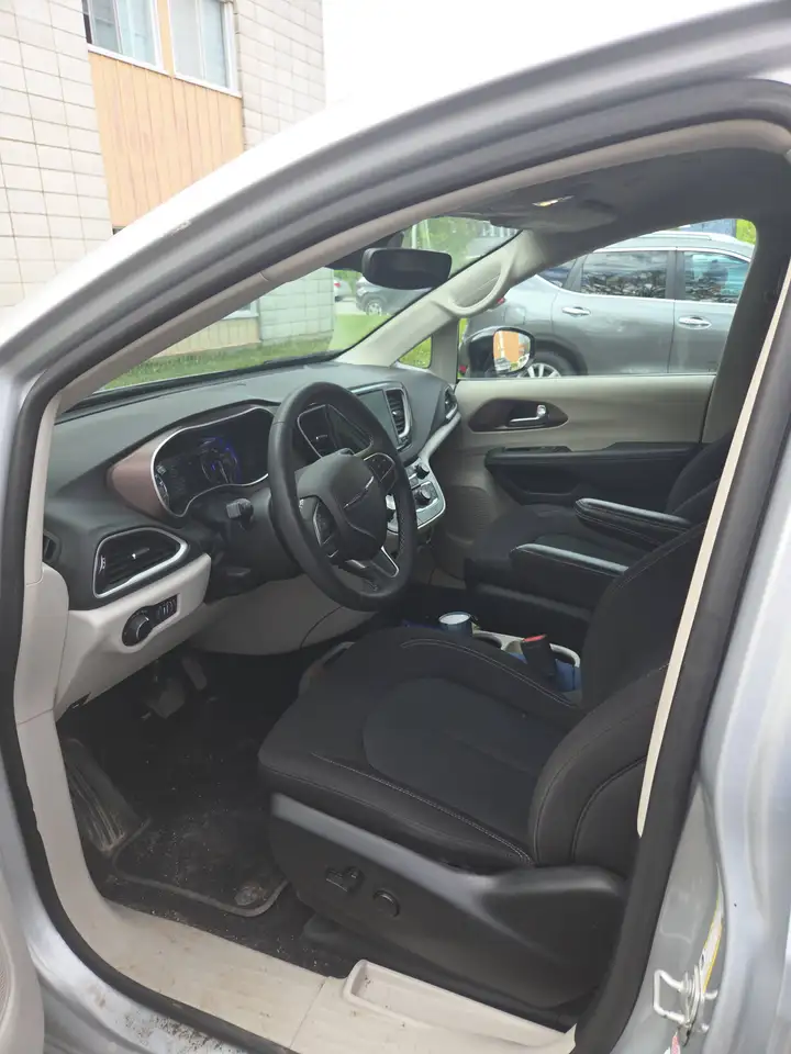 2024 Chrysler Grand Caravan