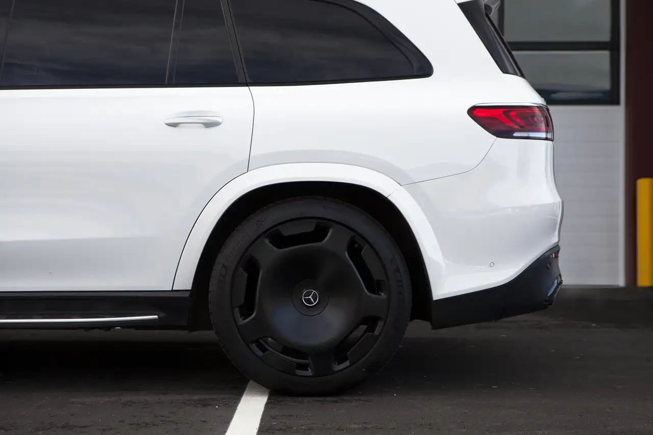 Mercedes-Benz GLS снимка Mercedes-Benz GLS