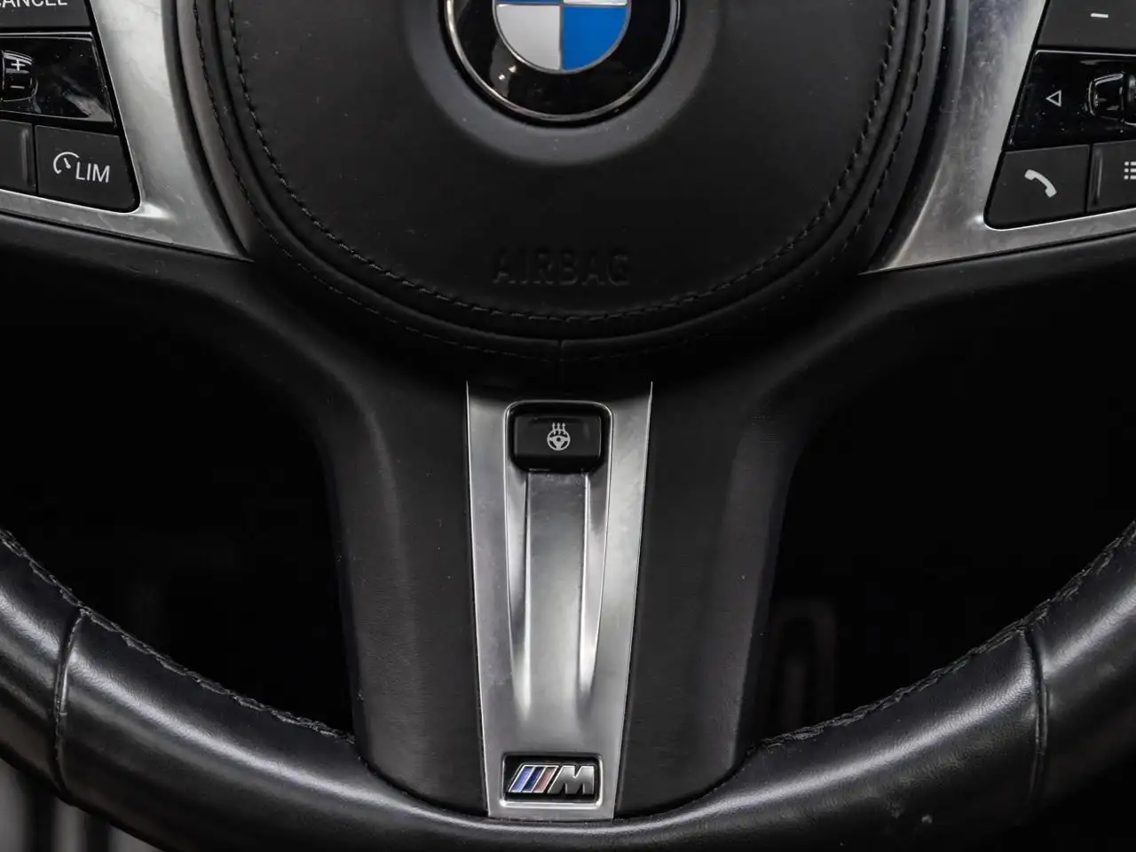 BMW 3 Series photo BMW 3 Series