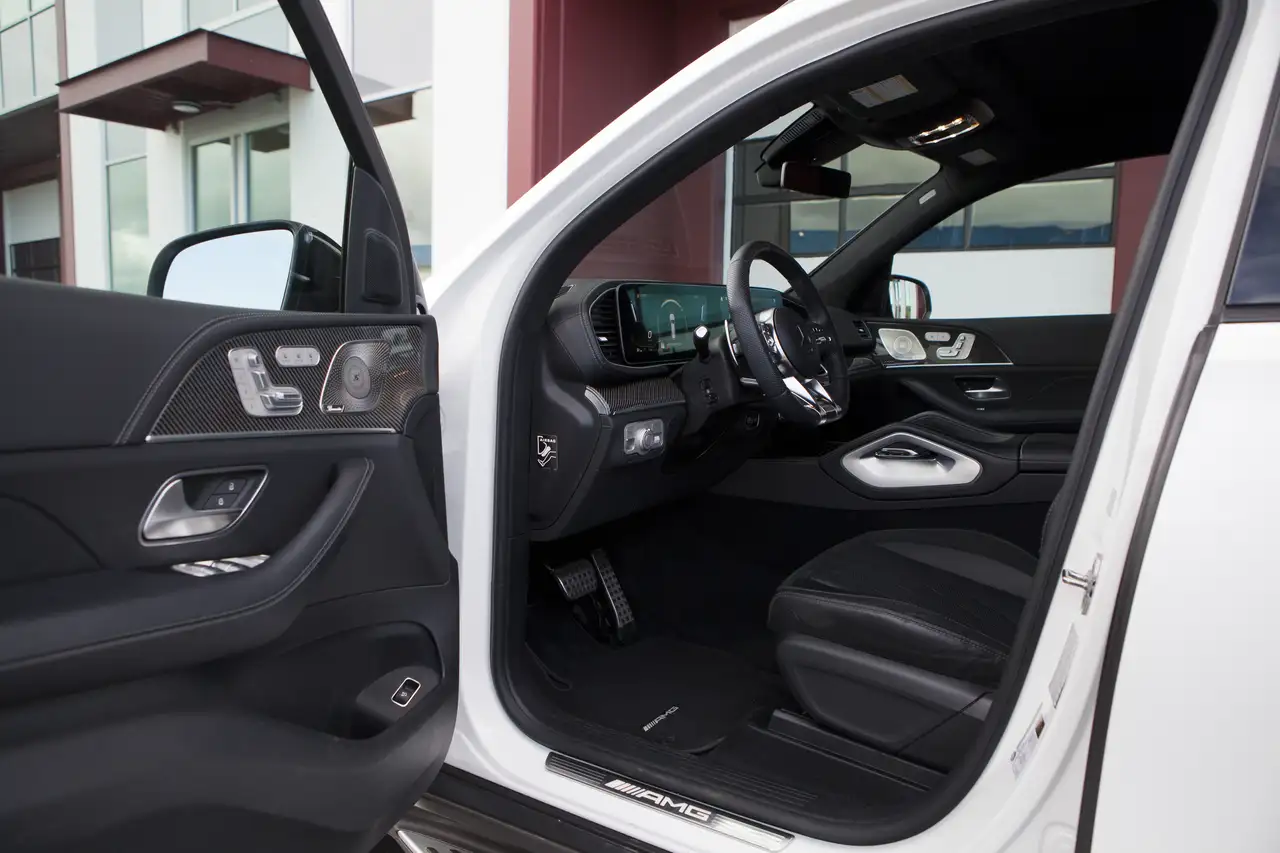 Mercedes-Benz GLS снимка Mercedes-Benz GLS