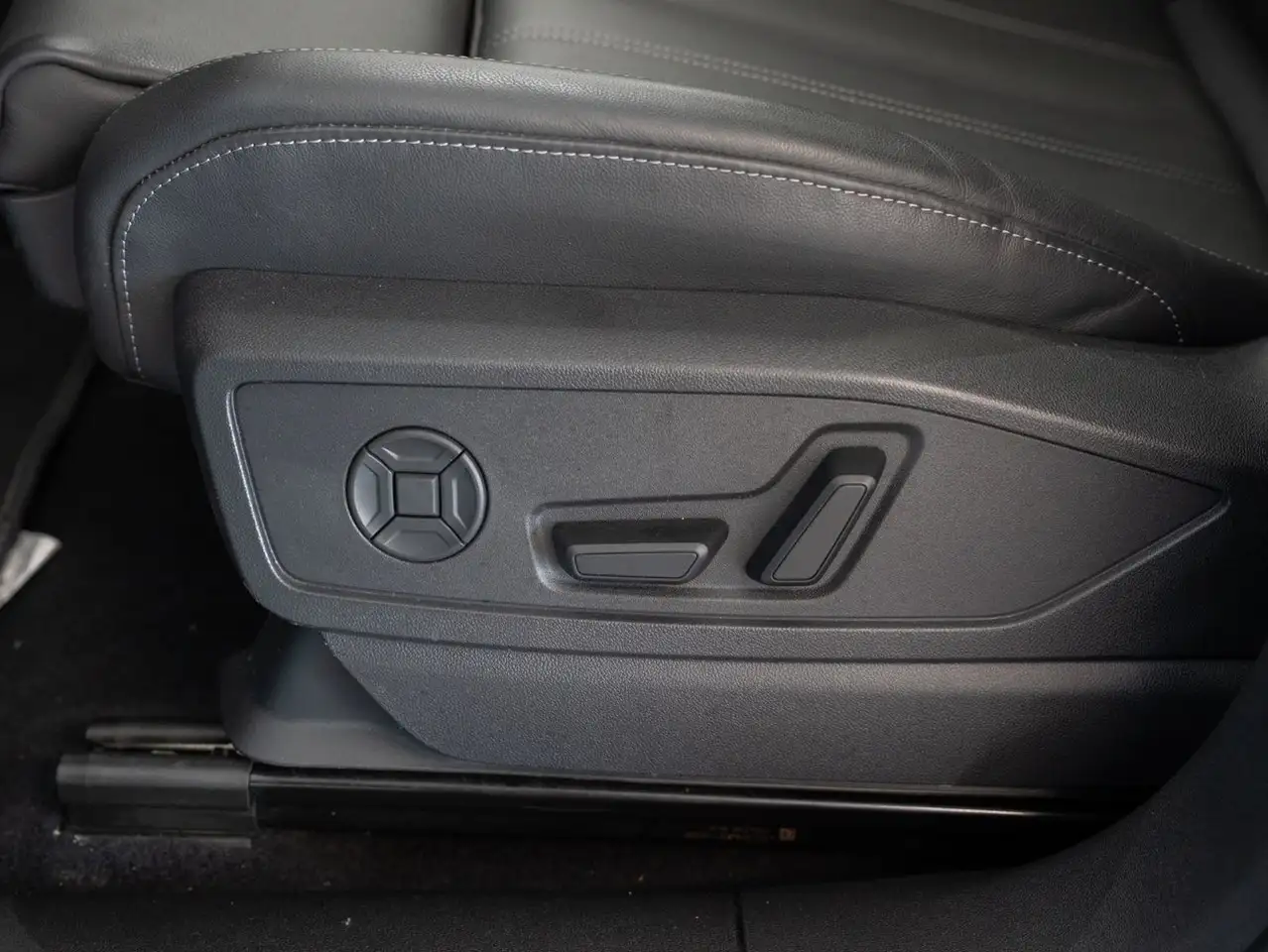 Audi Q5 photo Audi Q5