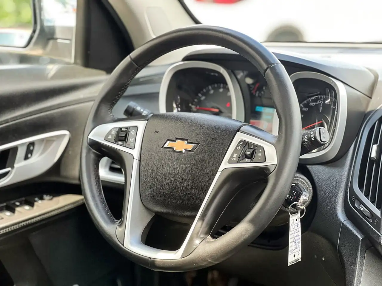 Chevrolet Equinox снимка Chevrolet Equinox