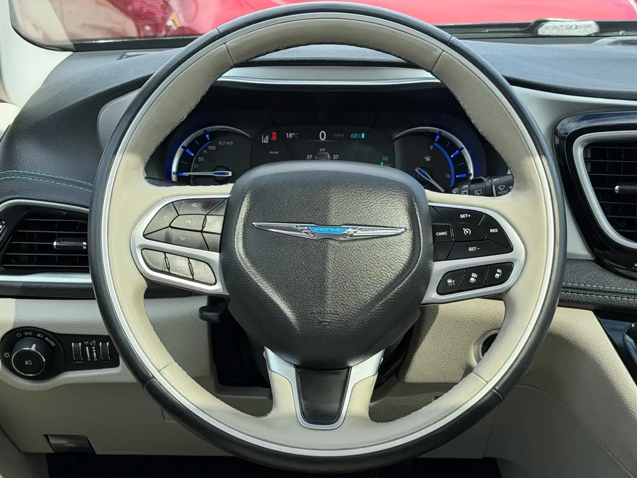 Chrysler Pacifica fotografie Chrysler Pacifica