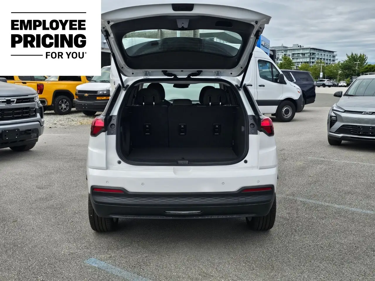 Chevrolet Bolt photo Chevrolet Bolt