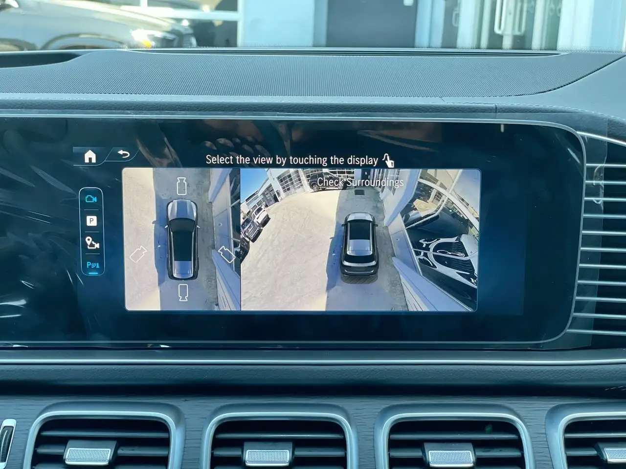 Mercedes-Benz GLS снимка Mercedes-Benz GLS