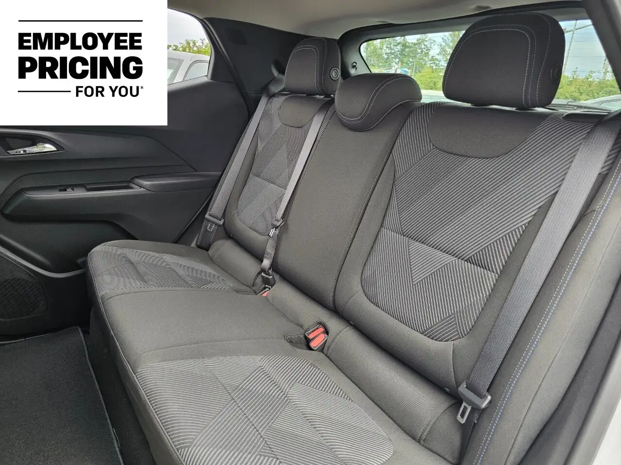 Chevrolet Bolt photo Chevrolet Bolt