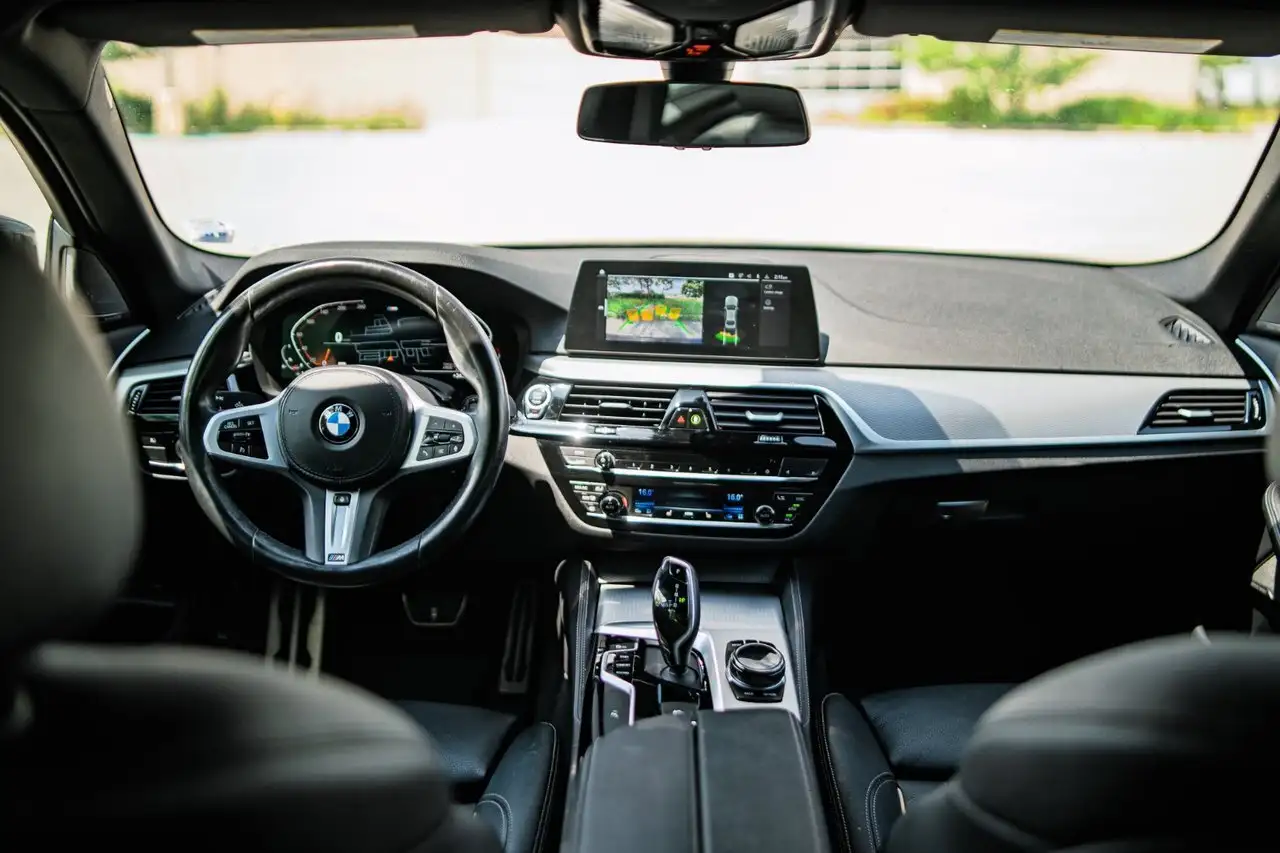 BMW 5 Series fotografie BMW 5 Series
