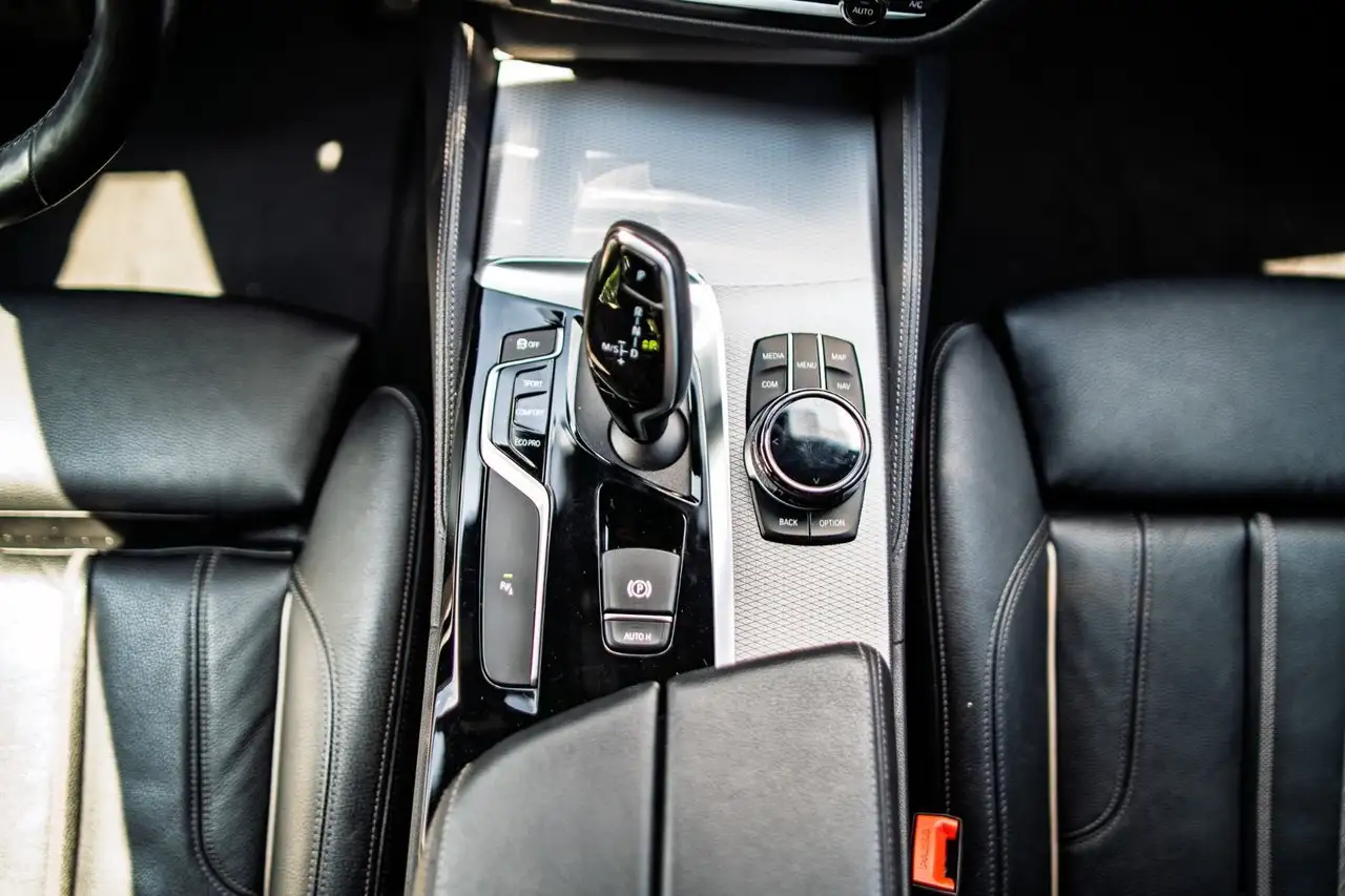 BMW 5 Series fotografie BMW 5 Series