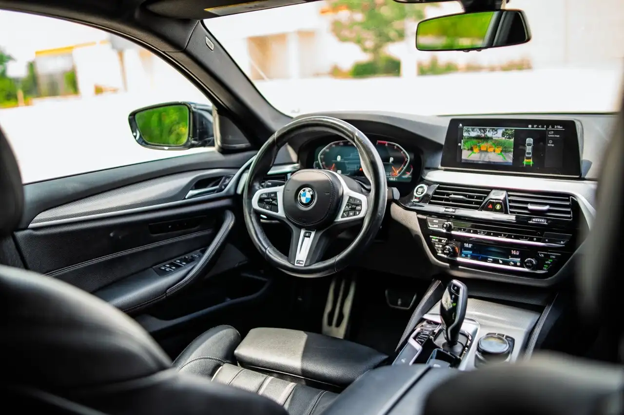 BMW 5 Series fotografie BMW 5 Series