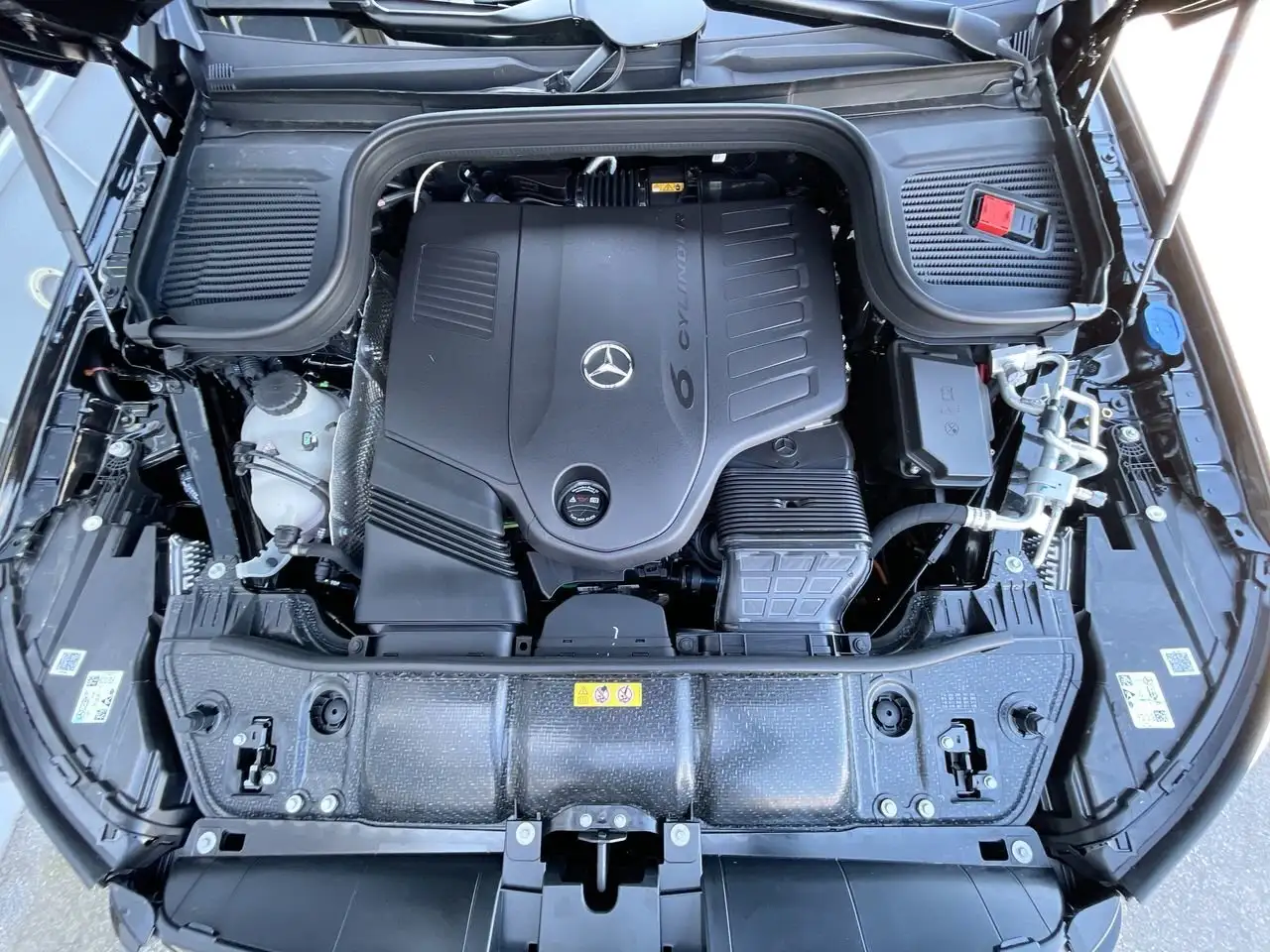 Mercedes-Benz GLS снимка Mercedes-Benz GLS