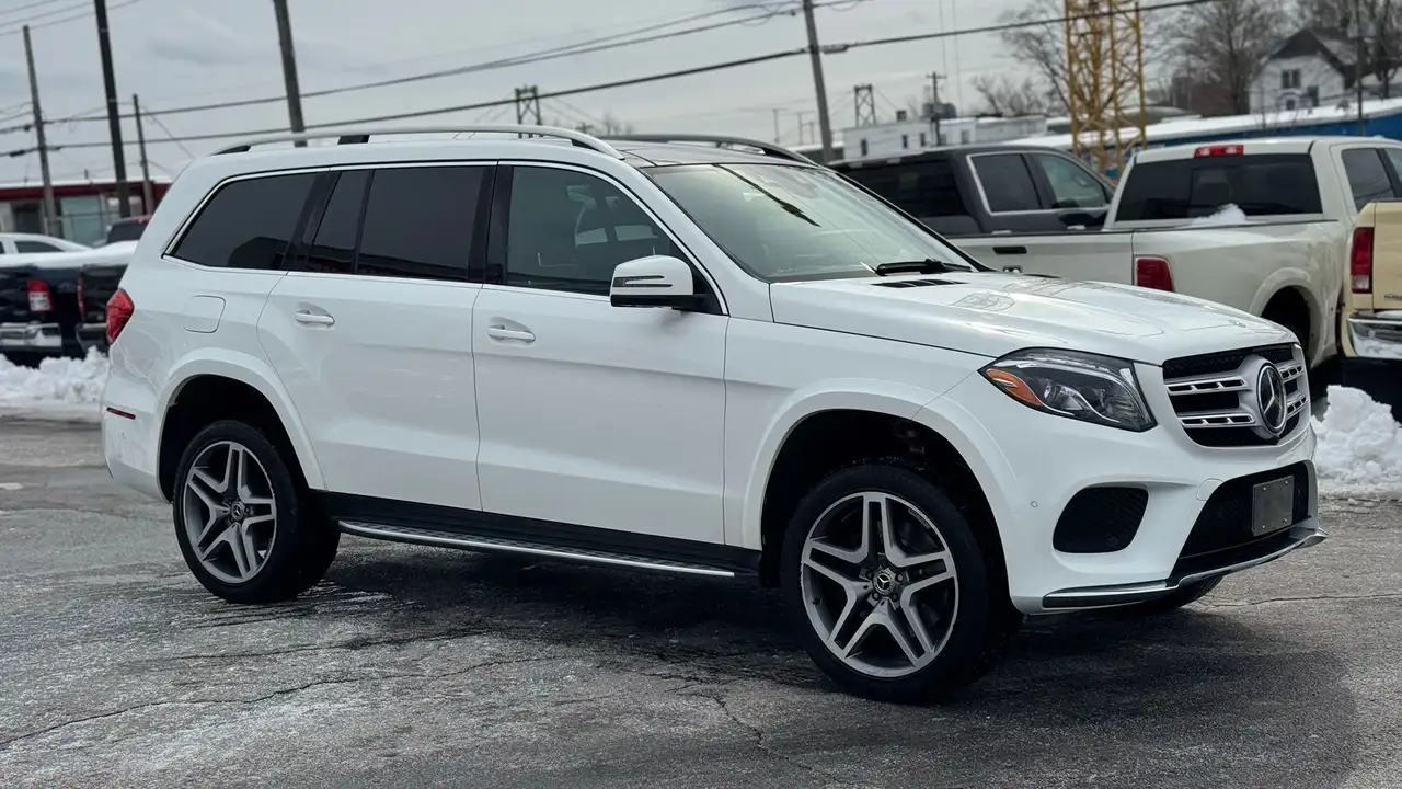 Mercedes-Benz GLS снимка Mercedes-Benz GLS