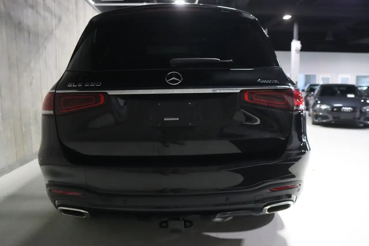 Mercedes-Benz GLS снимка Mercedes-Benz GLS