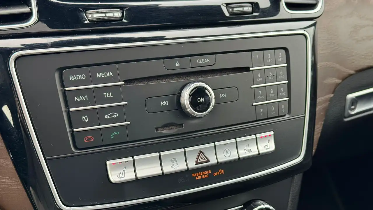 Mercedes-Benz GLS снимка Mercedes-Benz GLS